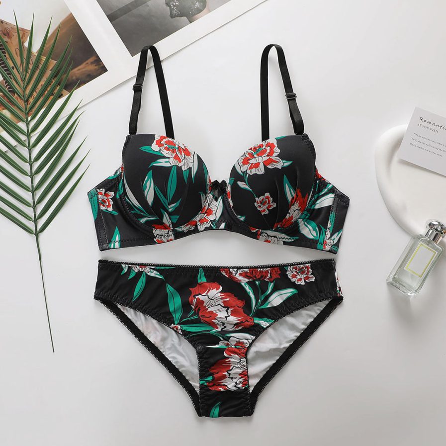 Fashion Cheek Floral Print Padded Bra and Panty Set